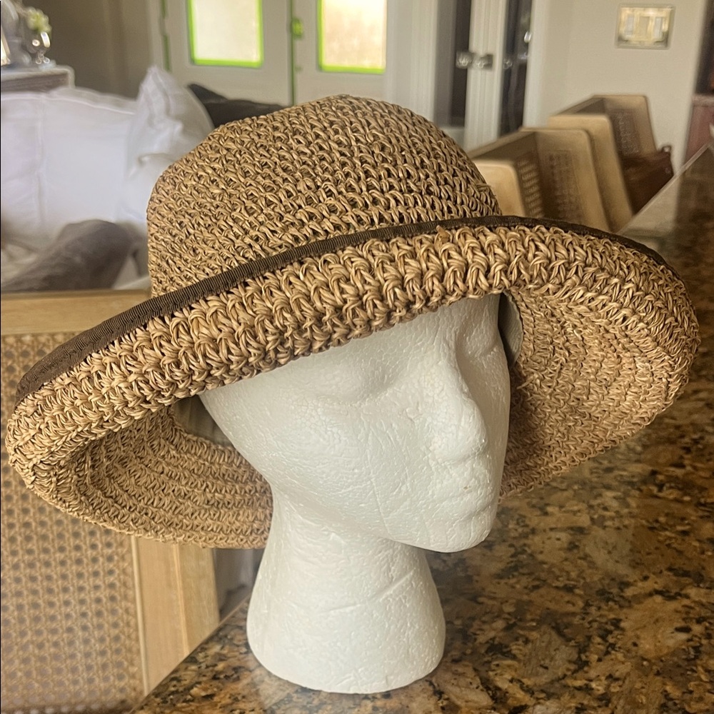 L.L. Bean stylish tan and brown natural sea grass, sun hat